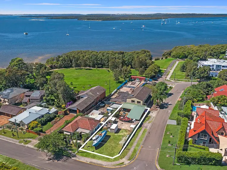 100 Woodlands Road, Taren Point NSW 2229