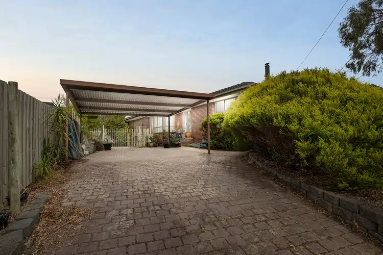 4 Raymond Avenue