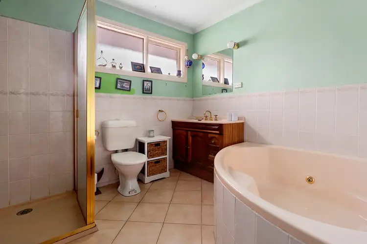 Sixth view of Homely house listing, 4 Raymond Avenue, Langwarrin VIC 3910