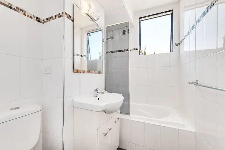 Fifth view of Homely apartment listing, 4/50 Shadforth Street, Mosman NSW 2088