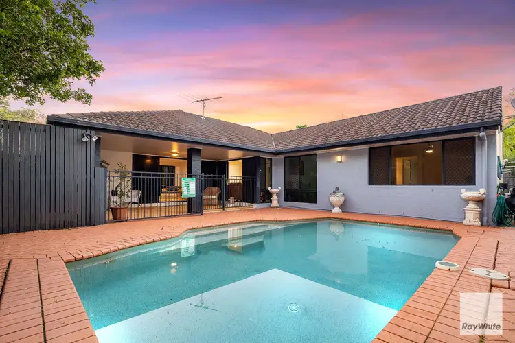 10 Habitat Drive, Redland Bay QLD 4165