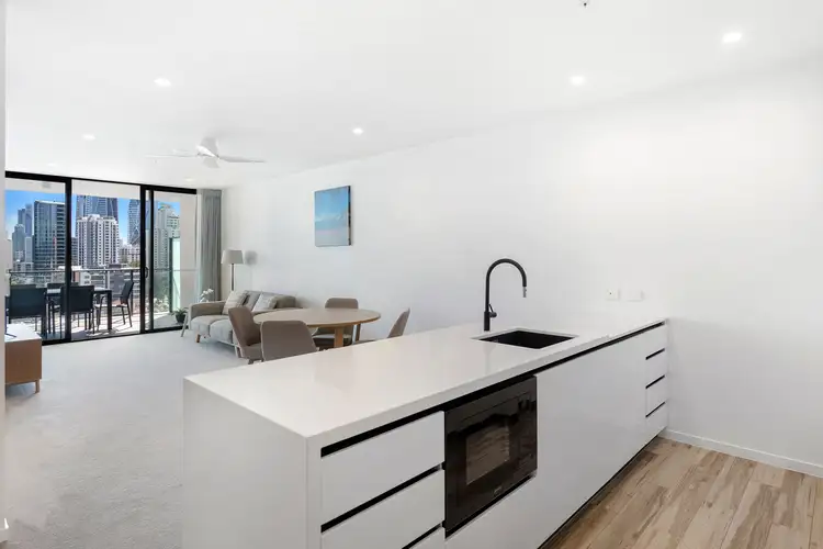 50/18 Chelsea Avenue, Broadbeach QLD 4218