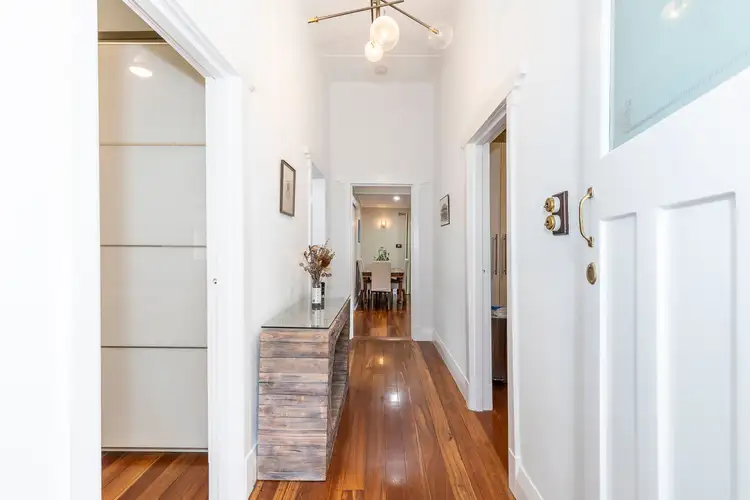 49 London Street, Mount Hawthorn WA 6016