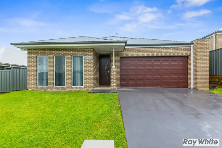 25 Lockheed Hudson Drive, Horsley NSW 2530