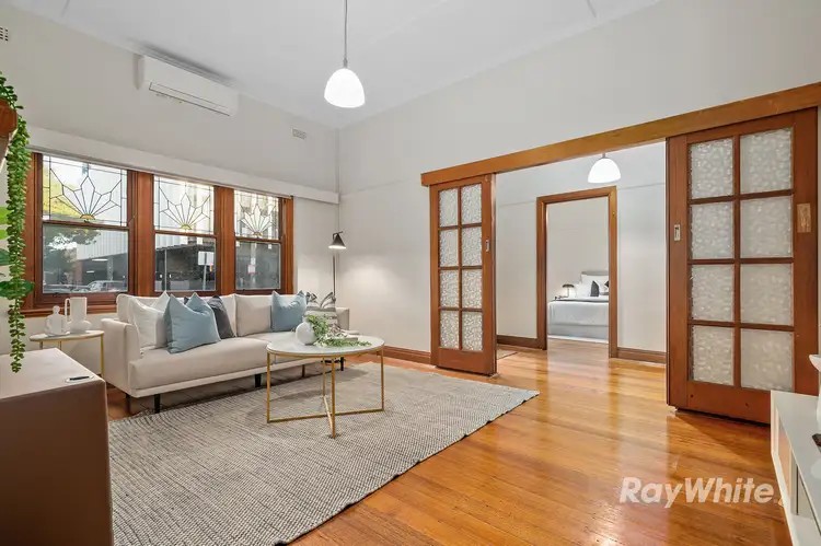 30 Kokaribb Road, Carnegie VIC 3163