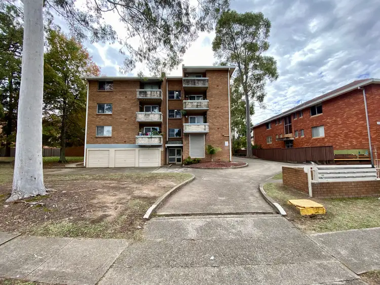 15/17-19 Santley Crescent, Kingswood NSW 2747