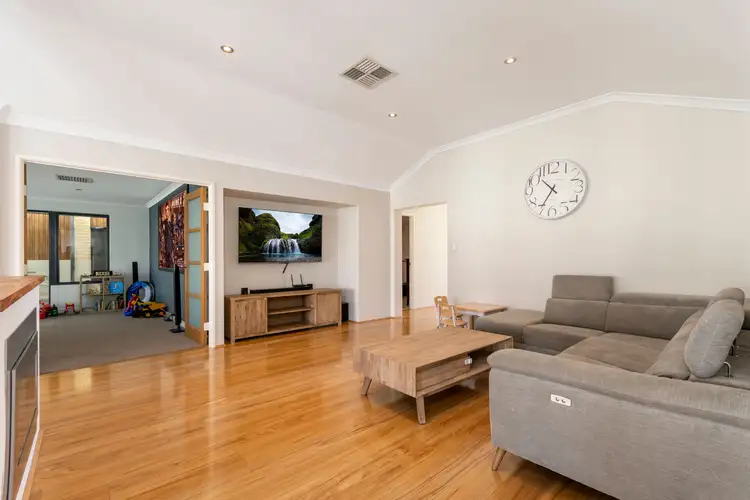 Sixth view of Homely house listing, 9 Sailboat Link, Jindalee WA 6036
