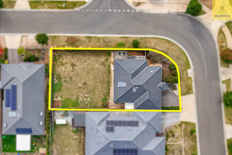 2 Cromarty Circuit, Darley VIC 3340