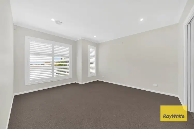 Fourth view of Homely house listing, 18 Commonwealth Circuit, Donnybrook VIC 3064