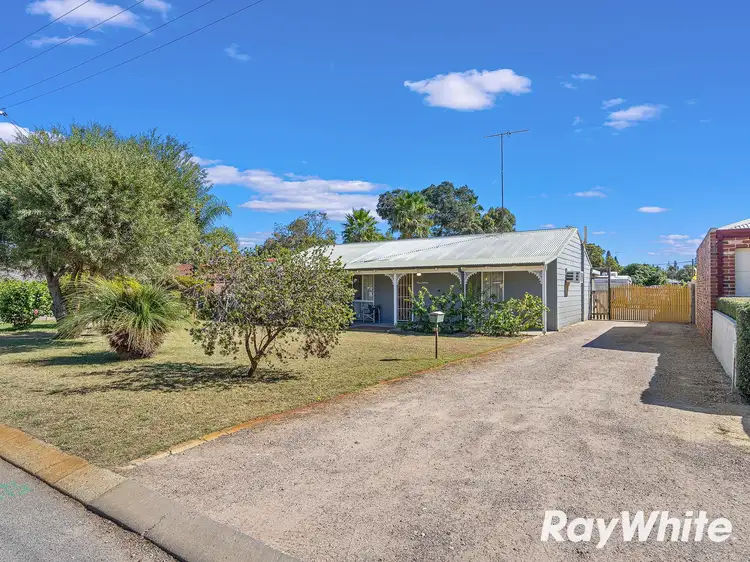 18 King Drive, Wannanup WA 6210
