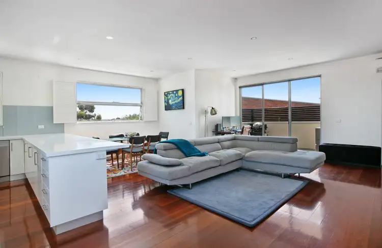 Third view of Homely townhouse listing, 6/923 High Street, Reservoir VIC 3073
