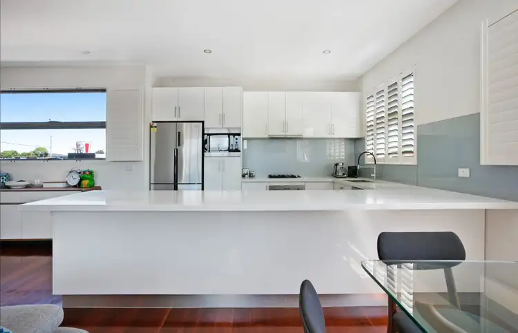 Sixth view of Homely townhouse listing, 6/923 High Street, Reservoir VIC 3073