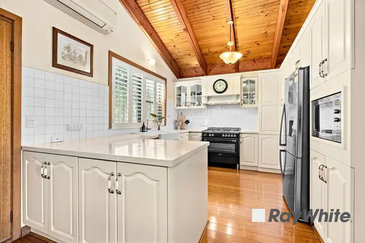 13 Anderson Court, Endeavour Hills VIC 3802