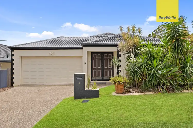 5 Tully Street, Forest Lake QLD 4078