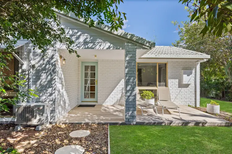 28 Rumbalara Avenue, Rainbow Beach QLD 4581