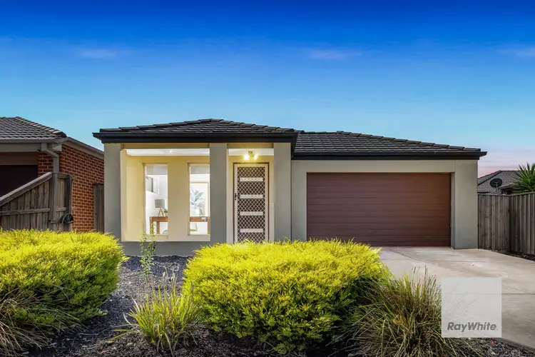 10 Sunningdale Drive