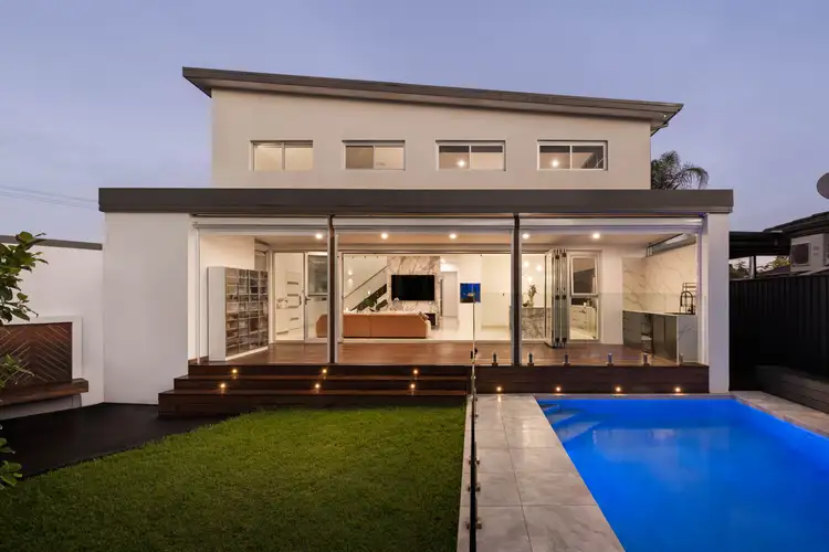 1 Pan Crescent, Greystanes NSW 2145