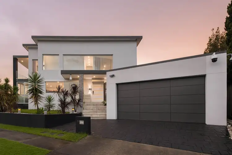 1 Pan Crescent, Greystanes NSW 2145