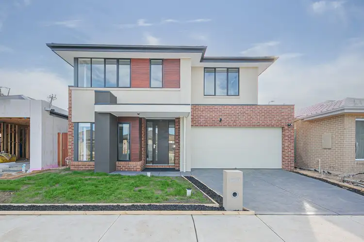 8 Times Avenue, Berwick VIC 3806