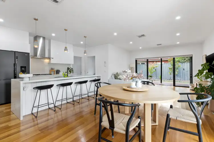17A Paramount Avenue, Kilsyth VIC 3137