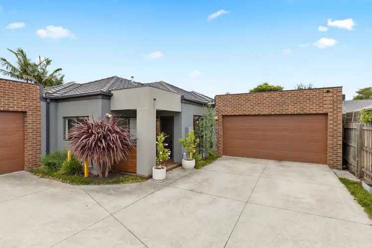 17A Paramount Avenue, Kilsyth VIC 3137