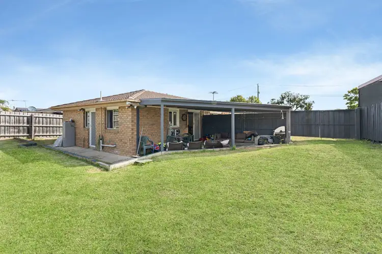 8 Loretta Street, Carrum Downs VIC 3201