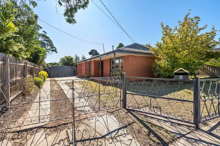 4 Lorikeet Court, Frankston VIC 3199