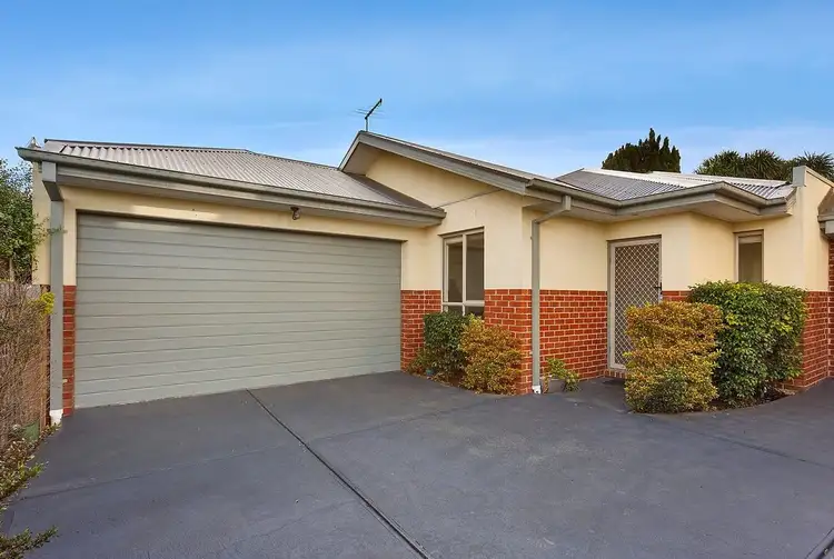 4/11 Clarendon Street, Coburg VIC 3058