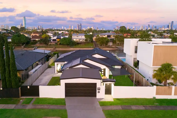 34 Village High Road, Benowa Waters QLD 4217
