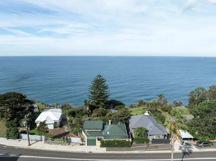 303 Lawrence Hargrave Drive, Clifton NSW 2515