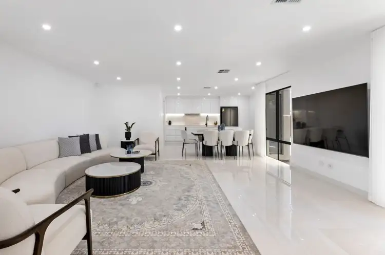 8 Wirraway Court, North Haven SA 5018