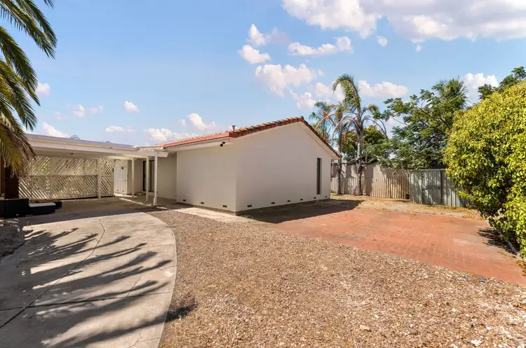 8 Wirraway Court, North Haven SA 5018