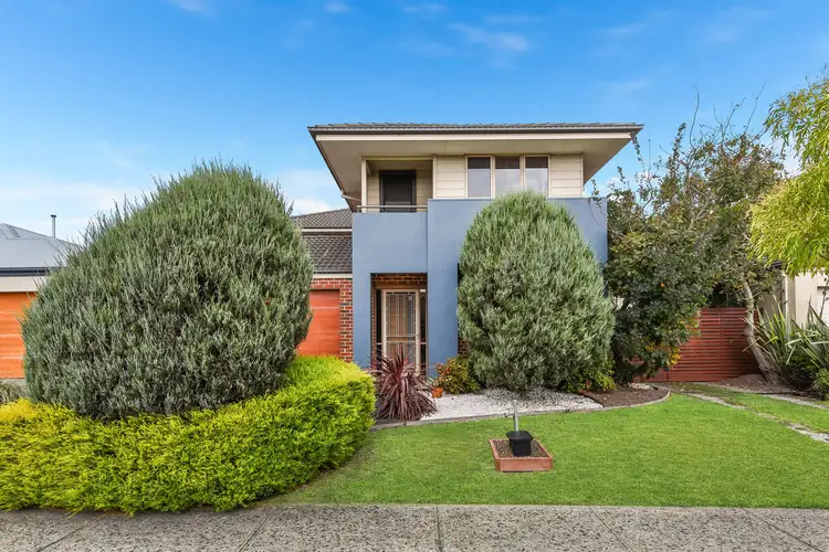 15 Halifax Drive, Berwick VIC 3806