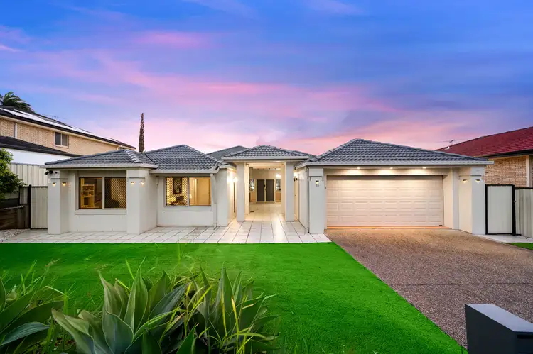 33 Apple Blossom Place, Eight Mile Plains QLD 4113