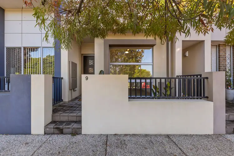 9 Carrington Lane