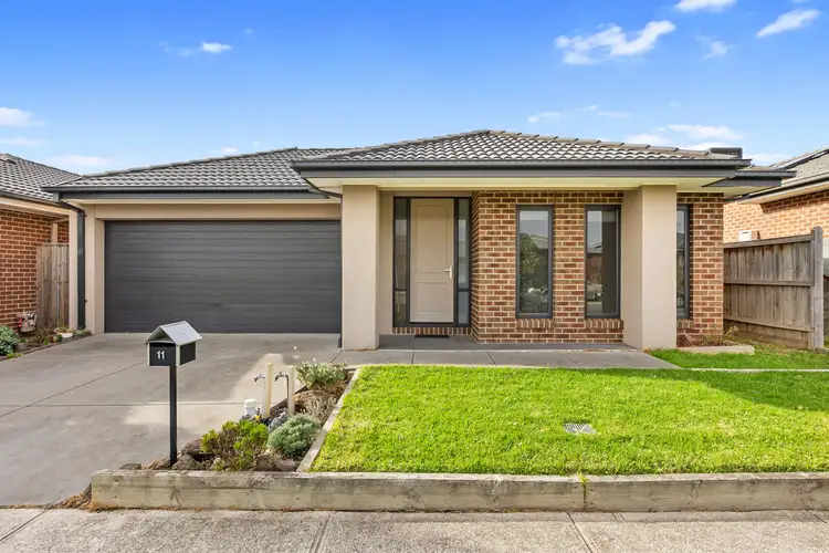 11 Cherrington Avenue, Officer VIC 3809
