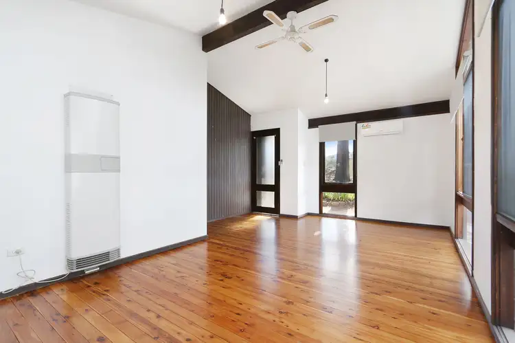 681 Pearsall Street, Lavington NSW 2641