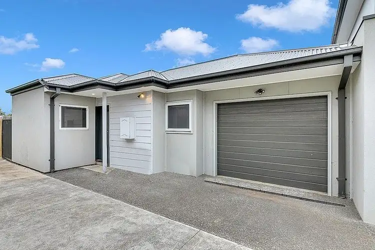 4/23 Railway Avenue, Laverton VIC 3028