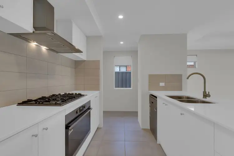 33A Carinata Crescent, Byford WA 6122