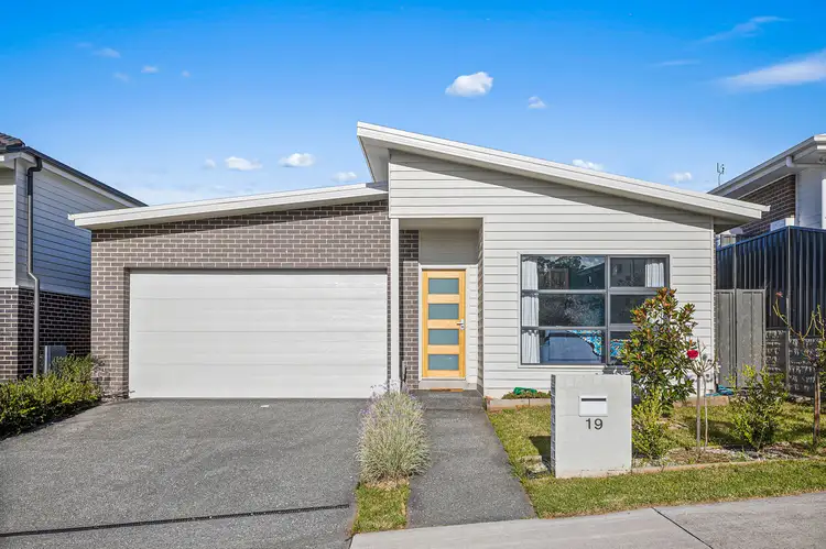 19 Malua Street, Tullimbar NSW 2527
