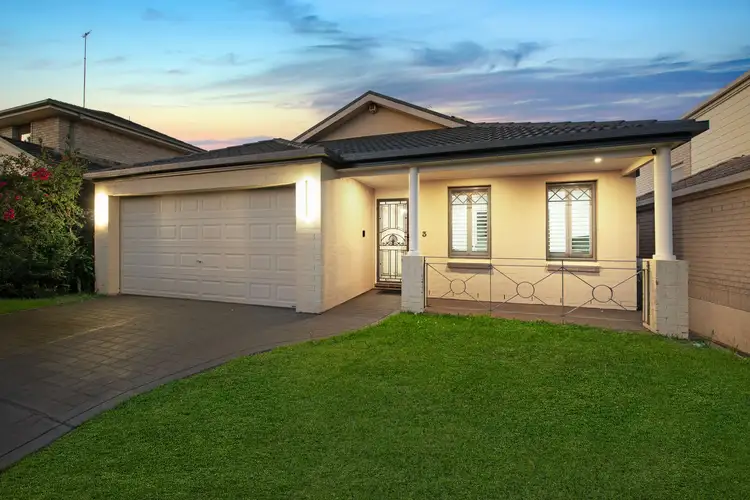 3 Kinchega Crescent, Glenwood NSW 2768
