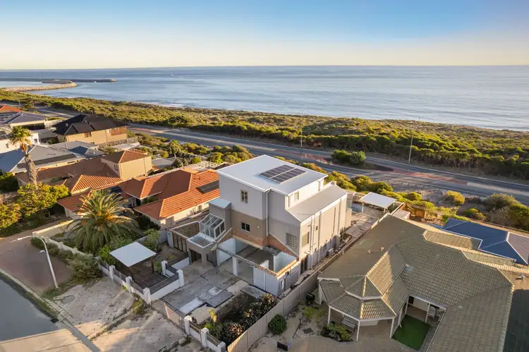 Fourth view of Homely house listing, 10 Mabena Place, Ocean Reef WA 6027