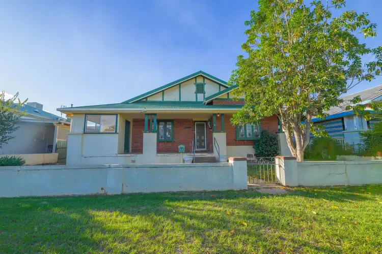 12 Thurlstone Street, Parkes NSW 2870