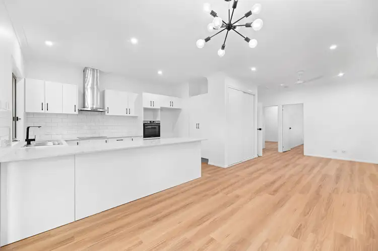 4a Robbins Street, Corinda QLD 4075