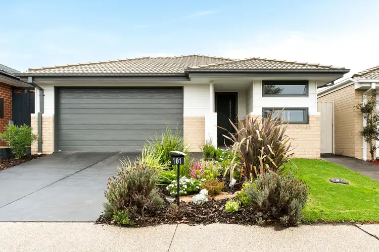 101 Park Orchard Drive, Pakenham VIC 3810