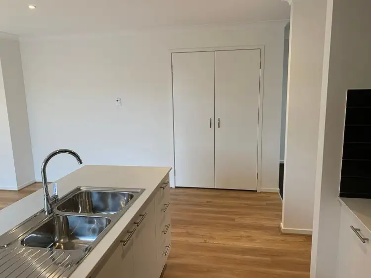 Fifth view of Homely house listing, 26 Meadowbrook Crescent, Warragul VIC 3820