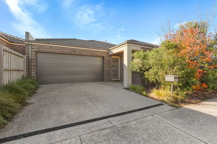 24 Fitzroy Way