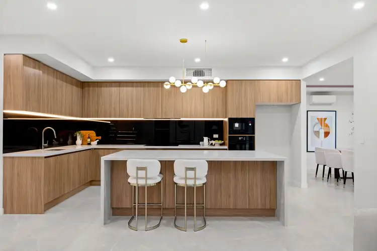 Fifth view of Homely house listing, 33 Rosemary Circuit, Rochedale QLD 4123