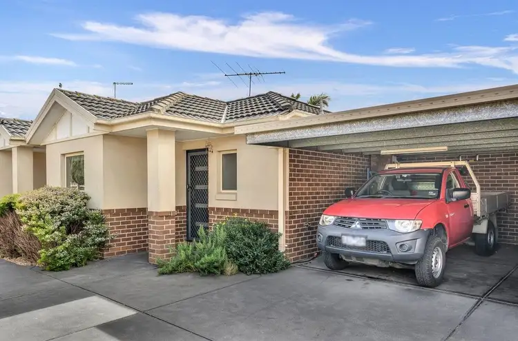 2/17 Dundee Street, Reservoir VIC 3073