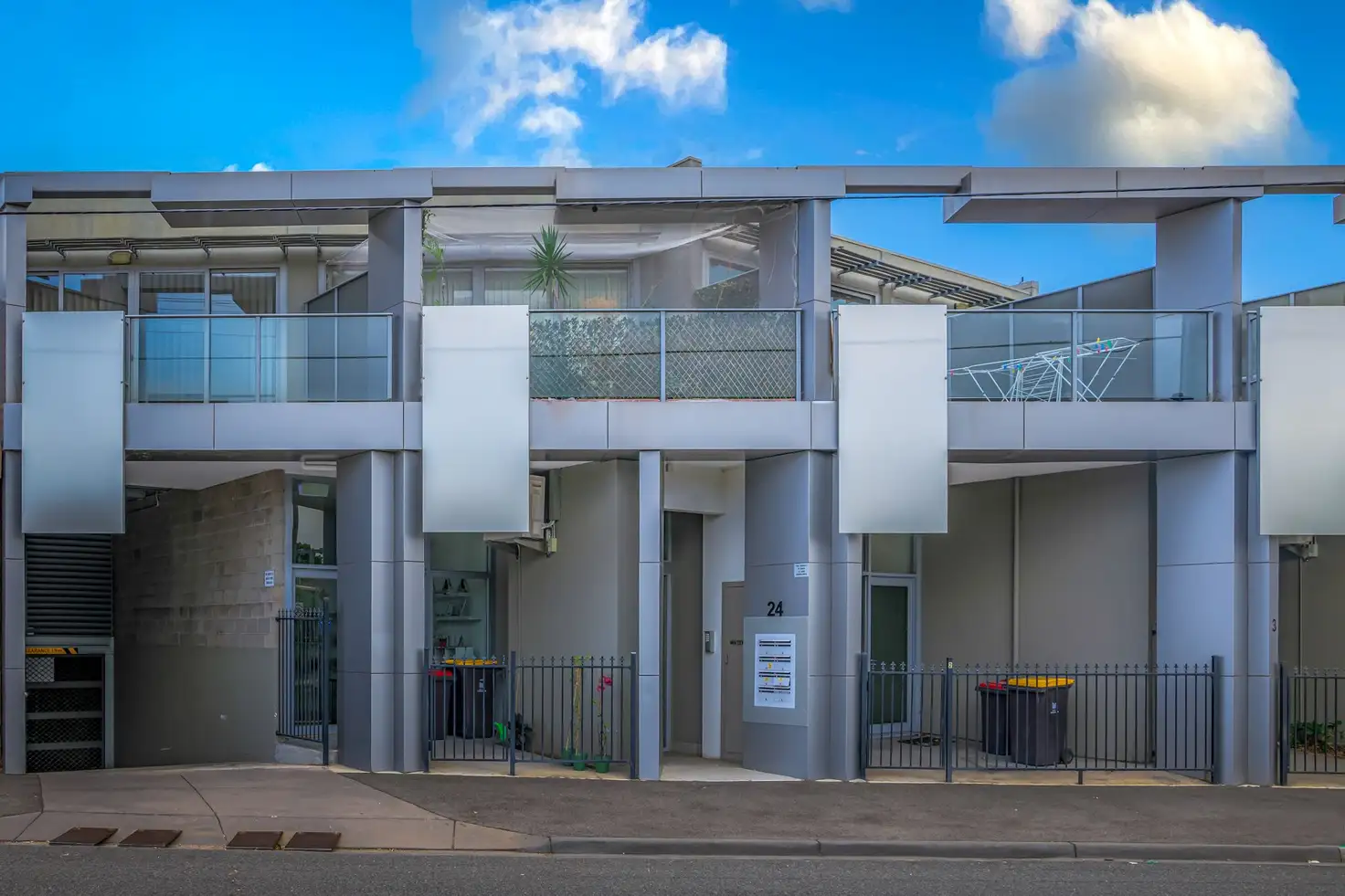 Main view of Homely apartment listing, 4/24 Haughton Road, Oakleigh VIC 3166
